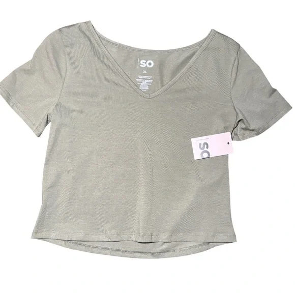 SO Olive Green V-Neck Short Sleeve Tee Women’s/Juniors Size XL NWT - Picture 2 of 4